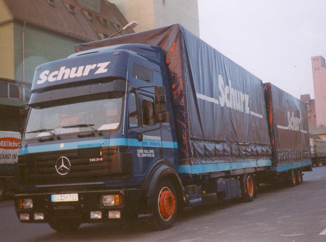 MB-SK-1834-JUPLHZ-Schurz-Holz-260304-1.jpg - Mercedes-Benz SK 1834Frank Holz