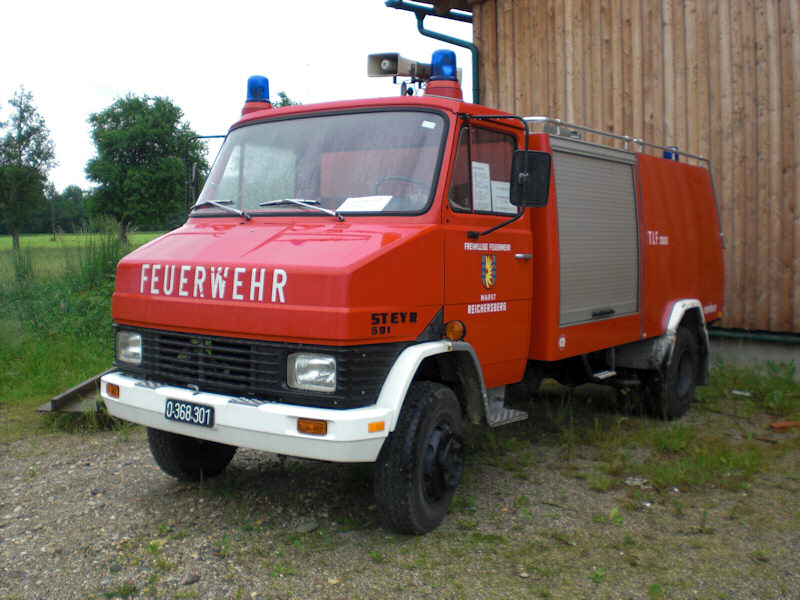 File:GuentherZ 2007-06-10 0505 Kleinschweinbarth Feuerwehrauto Steyr.jpg -  Wikipedia