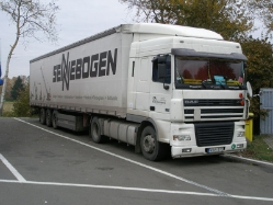 HUN-DAF-XF-Sennebogen-Hintermeyer-040210-01