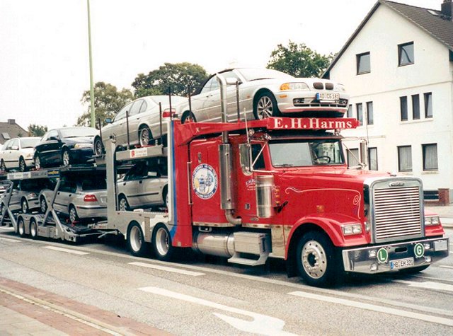 Freightliner-Autotransporter-Harms-(Szymiczek).jpg - Trucker Jack