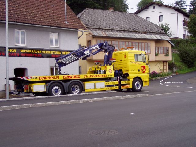 MAN-TGA-XL-gelb-Mitteregger-111105-01.jpg - W. Mitteregger