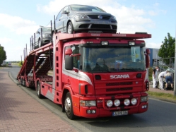 Scania-4er-rot-Voss-310806-01