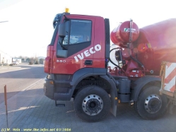 Iveco-Trakker-380T38-Iveco-290106-01