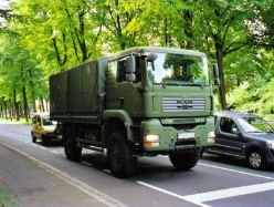 MAN-TGA-L-Bundeswehr-Kleinrensing-280908-01