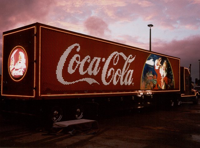 Kenworth-Hauber-Coca-Cola-USA-(vUrk)-06.jpg - Piet van Urk