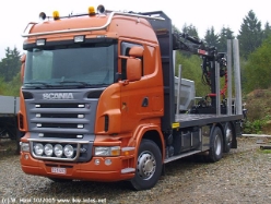 Scania-R-580-orange-011005-03