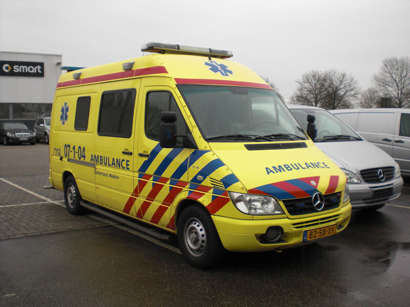 MB-Sprinter-Ambulance-Kleinrensing-211209-01.jpg - Ulrich Kleinrensing