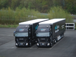 Iveco-Stralis-AS-II-schwarz-Strauch-150508-01
