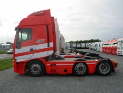 Iveco-Stralis-AS-rot-Strauch-040208-01