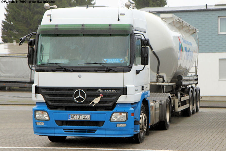 MB-Actros-MP2-1844-Thelen-301109-01.jpg