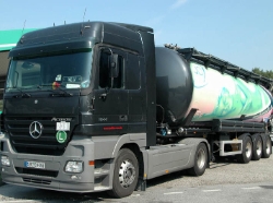 MB-Actros-MP2-1844-Asam-Schiffner-130107-01