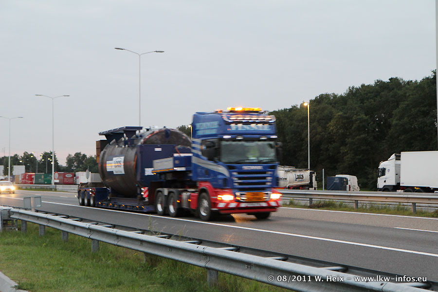 Scania-R-620-Finnie-180811-01.jpg