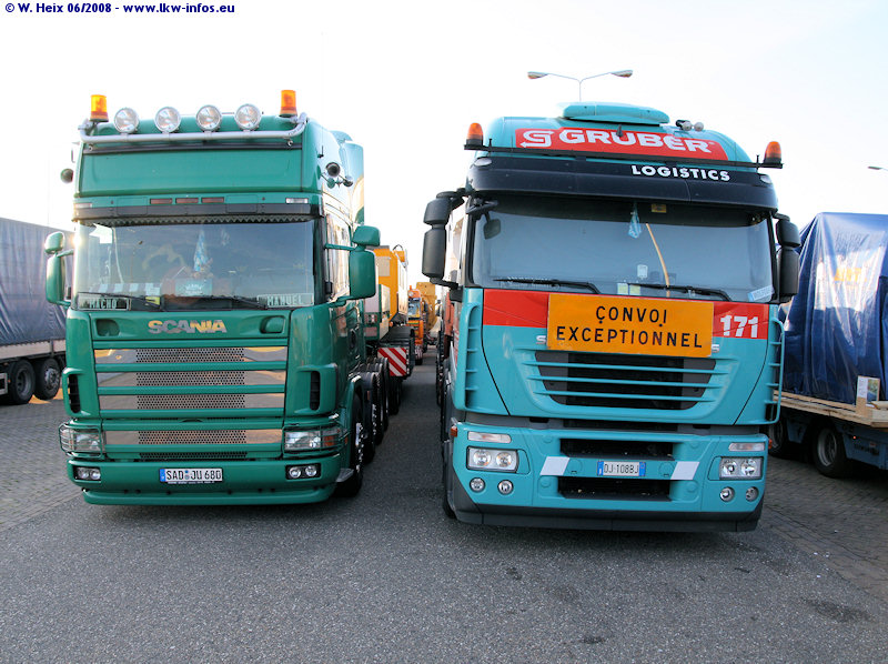 Iveco-Stralis-AS-440-S-56-171-Gruber-010708-02.jpg