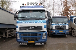 Volvo-FH12-420-Schoones-151108-22