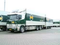 Scania-124-L-420-Cargoboss-vMelzen-010305-03