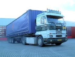 Scania-143-H-420-Cargoboss-vMelzen-311206-01