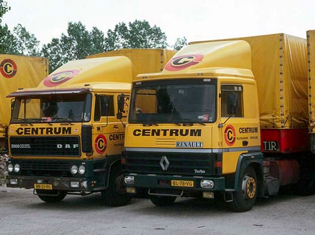 DAF-3300-Renault-R-Centrum-Meijer-031104-2.jpg - R. Meijer
