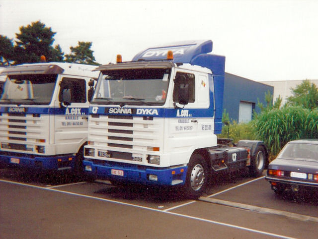 Scania-113-H-360-Cox-Habraken-041206-01.jpg
