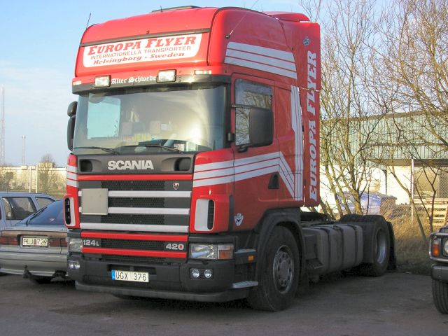 Scania-124-L-420-Europa-Flyer-Wihlborg-040605-01.jpg - Henrik Wihlborg