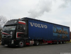 Volvo-FH12-420-Fluckinger-Schlottmann-151207-01