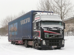 Volvo-FH12-420-Fluckinger-Schlottmann-140210-01