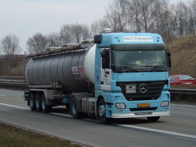 MB-Actros-1841-MP2-H+S-Rolf-290406-01.jpg - Mario Rolf