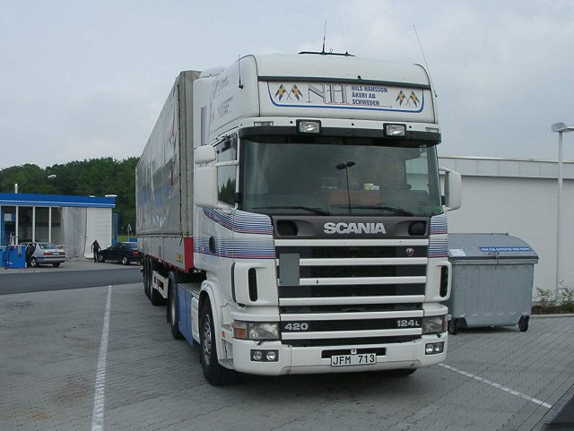 Scania-124-L-420-PLSZ-Hansson-(Willann)-1.jpg - Michael Willann