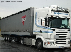 Scania-R-420-Hansson-Schiffner-131107-01