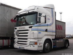 Scania-R420-Hansson-Schlottmann-150308-02