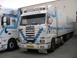 Scania-143-M-420-Hovotrans-Holz-020709-01