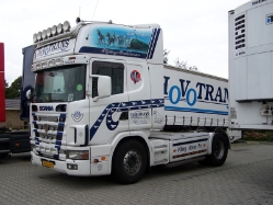 Scania-144-L-460-Hovotrans-Iden-130907-01