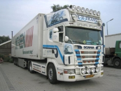 Scania-164-L-Hovotrans-Boeder-090806-03