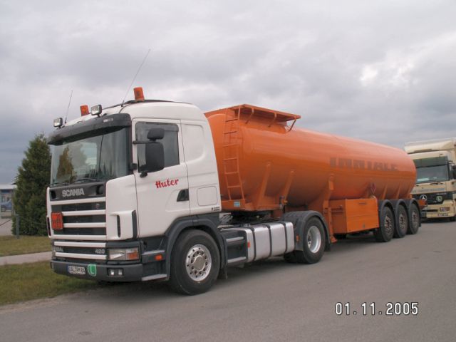 Scania-124-L-420-Huter-Bach-141205-01.jpg