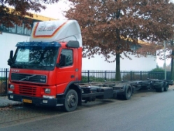 Volvo-FM12-340-Kuypers-Levels-291204-1