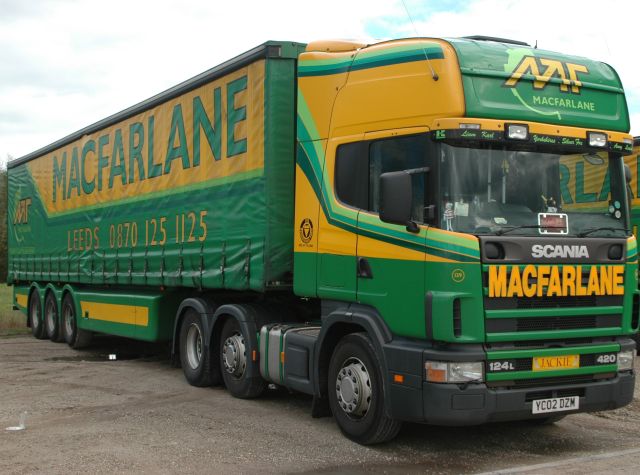 Scania-124-L-420-Macfarlane-Schiffner-040406-07-GB.jpg