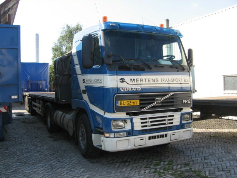 Volvo-FH12-380-Mertens-Bocken-100907-01.jpg - S. Bocken