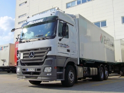 MB-Actros-MP2-2548-Messing-Voss-180507-01
