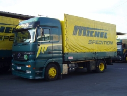 MB-Actros-1840-Michel-Holz-231004-1