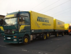MB-Actros-2540-Michel-Holz-120904-1