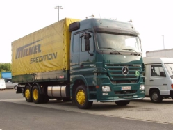 MB-Actros-2541-MP2-Michel-Holz-170605-01