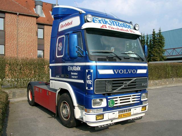 Volvo-FH12-420-Moldt-blau-Willann-040504-3.jpg - Michael Willann