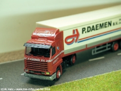 Scania-113-M-380-Daemen-150806-01