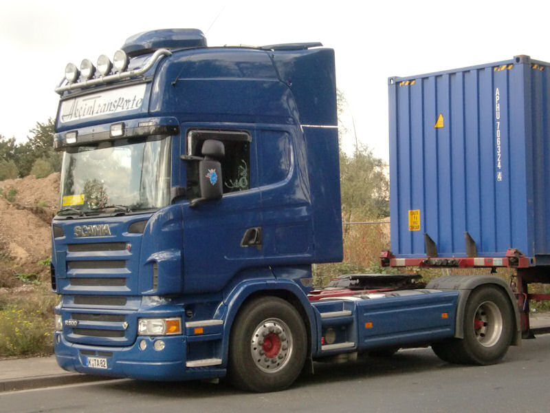Scania-R-500-blau-DS-070110-01.jpg - Trucker Jack