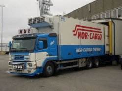 Volvo-FM12-380-Norcargo-Stober-281204-01