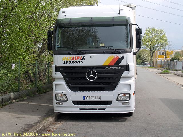 MB-Actros-1844-MP2-Olympia-300406-04.jpg