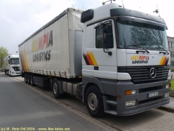 MB-Actros-Olympia-300406-03