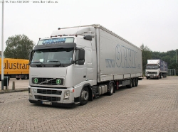 Volvo-FH12-460-Orkun-070807-03