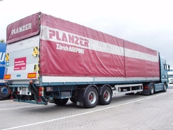 MAN-TGA-XXL-Planzer-Holz-011005-02