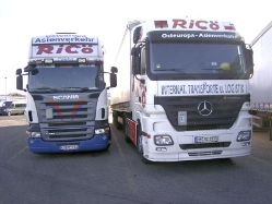 Scania-R-420-Ricoe-Hausding-040408-01