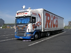 Scania-R-420-Ricoe-Koster-140507-01